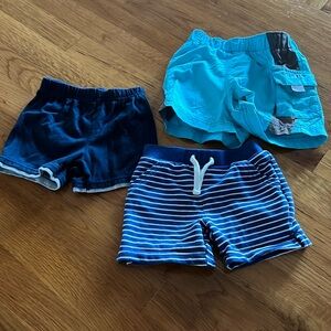 Lot of boys 12 mo shorts